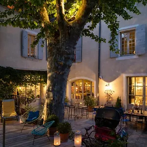 https://la-maison-sur-la-sorgue.fr-provencehotel.com